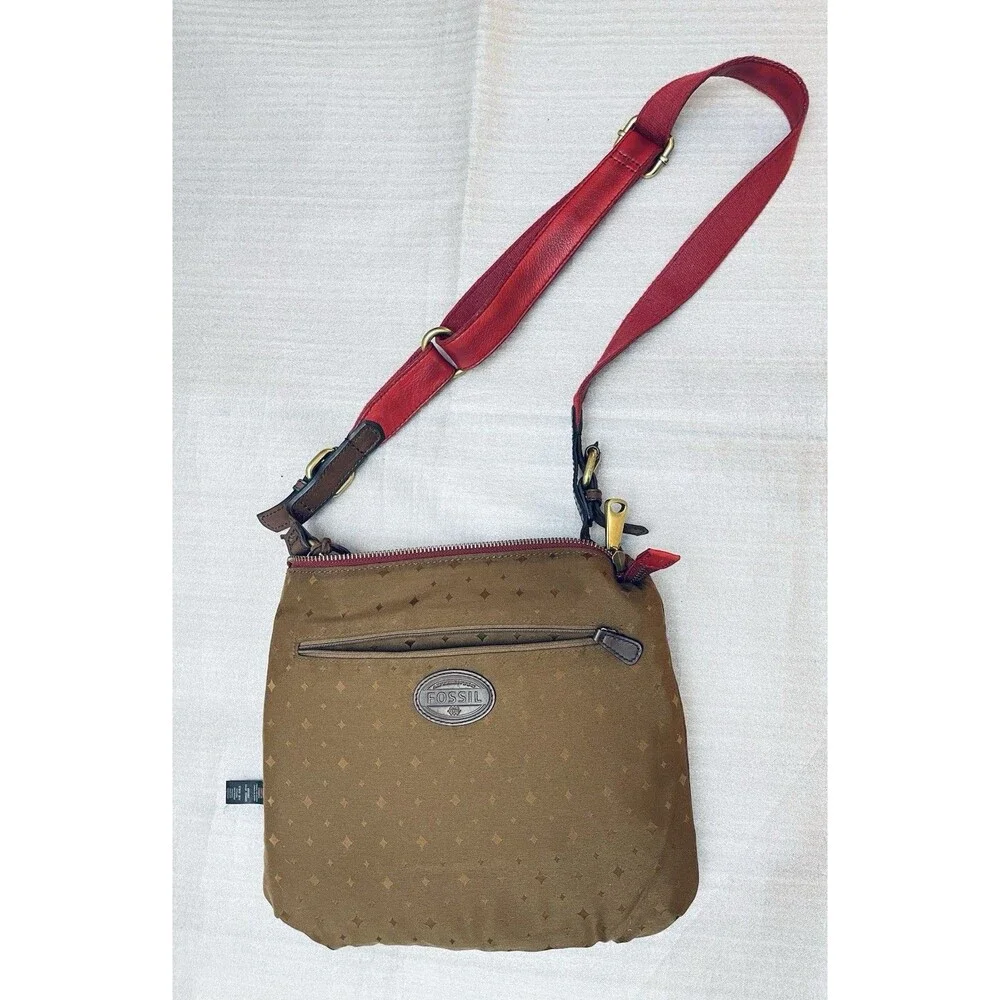 Fossil Magenta Pink Leather Crossbody Bag Purse Soft Cowhide ~ 11"x10"  VGUC - Picture 11 of 12